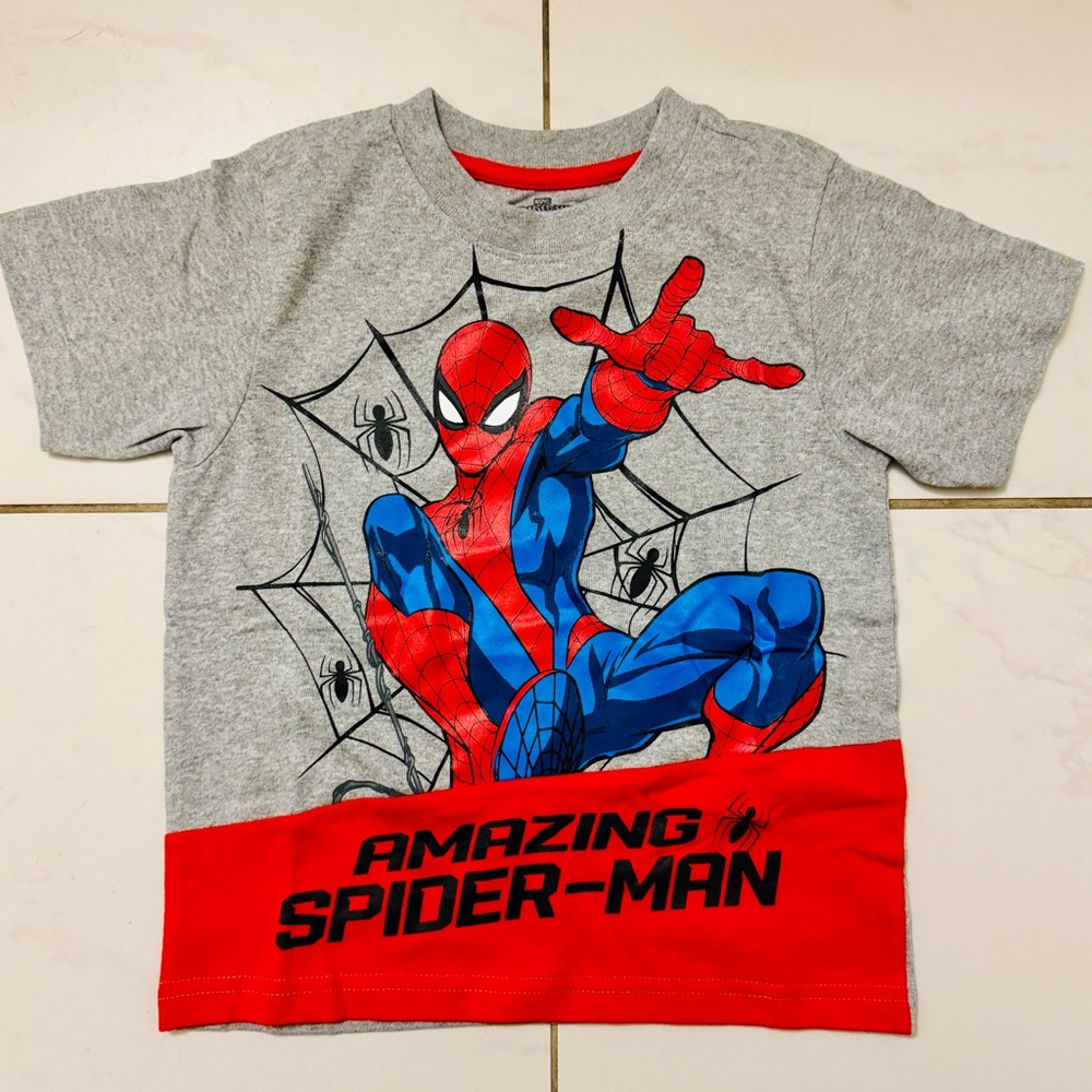 Spider-Man T-shirt Grey Red Boys NWT Size 3T